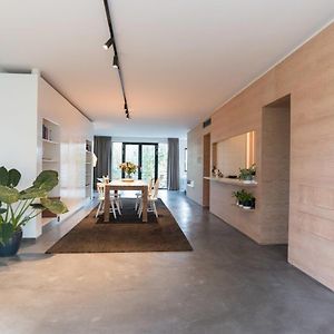 City Centre Loft On The Historic Canal